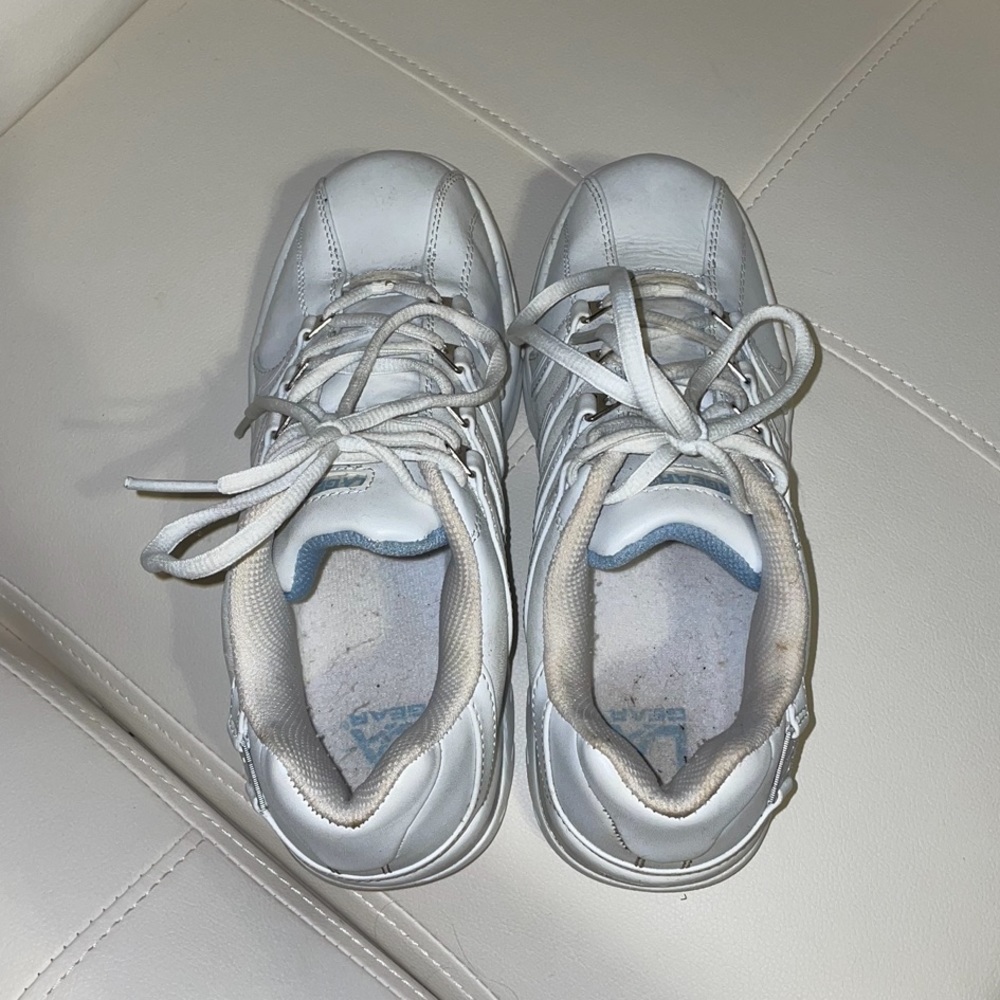 LA Gear Sneakers (Women’s Size 8.5) - Picture 3 of 9
